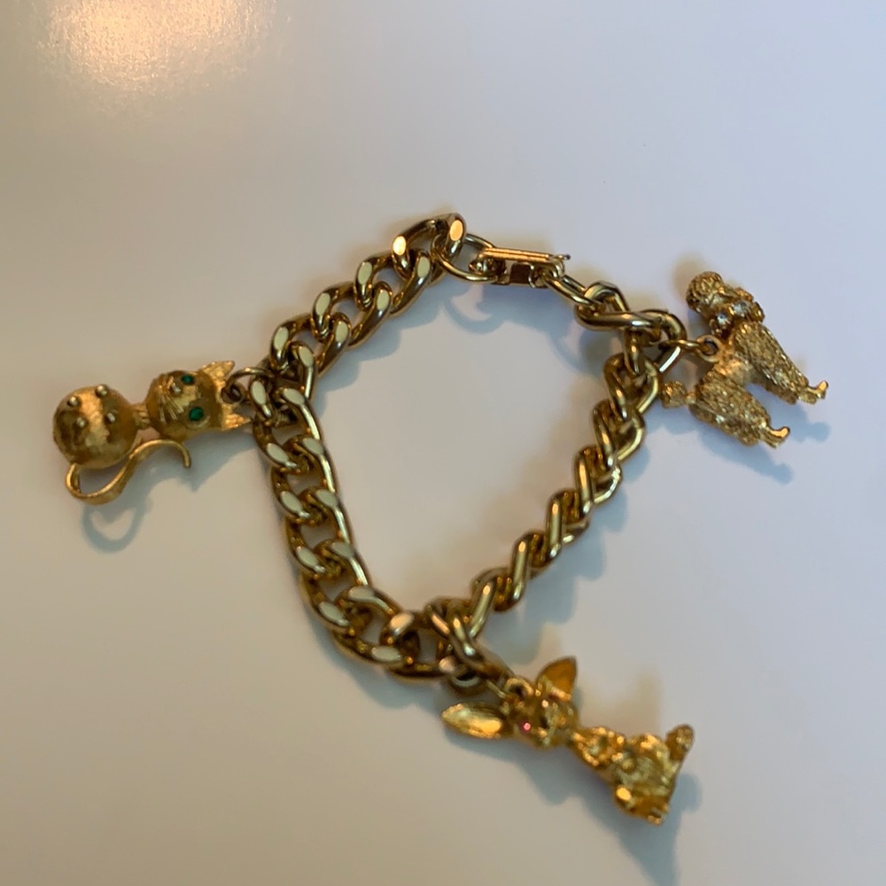 Beautiful Vintage Charms Bracelet